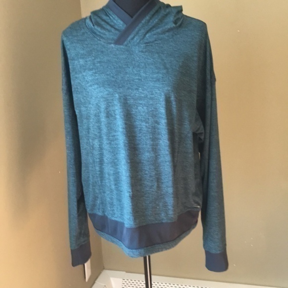 Mondetta lightweight blue and black hoodie size L